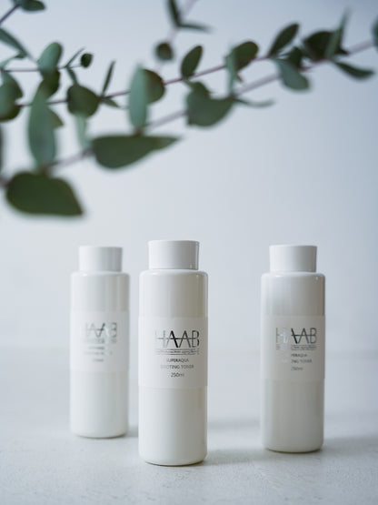 【公式】HAAB REPRO ボタニカルスーティングトナー｜薬用×植物のやさしさで肌荒れ予防